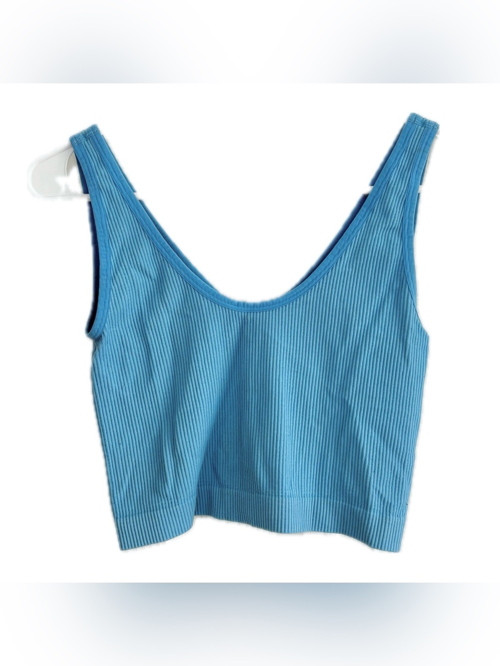 Colsie Light Blue Ribbed V-Neck Crop Tank - Picture 2 of 3